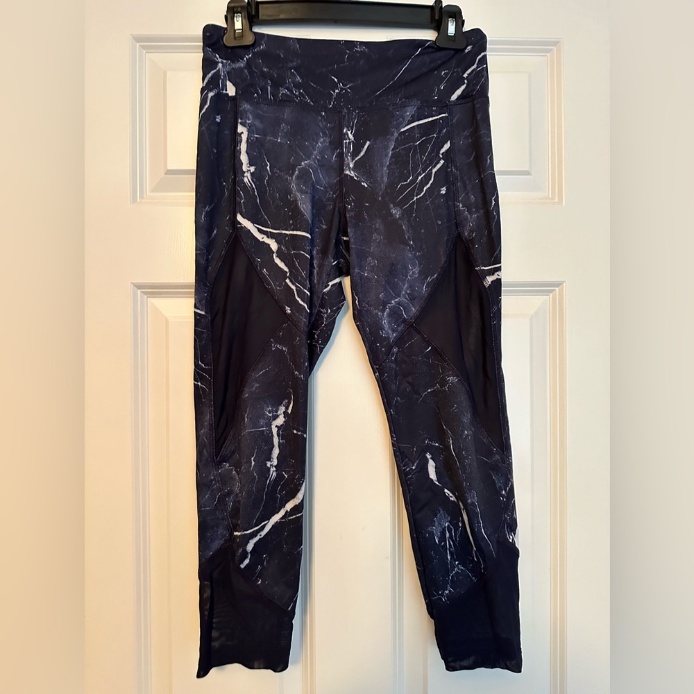 Vogo Athletica Woman’s Leggings Size Medium